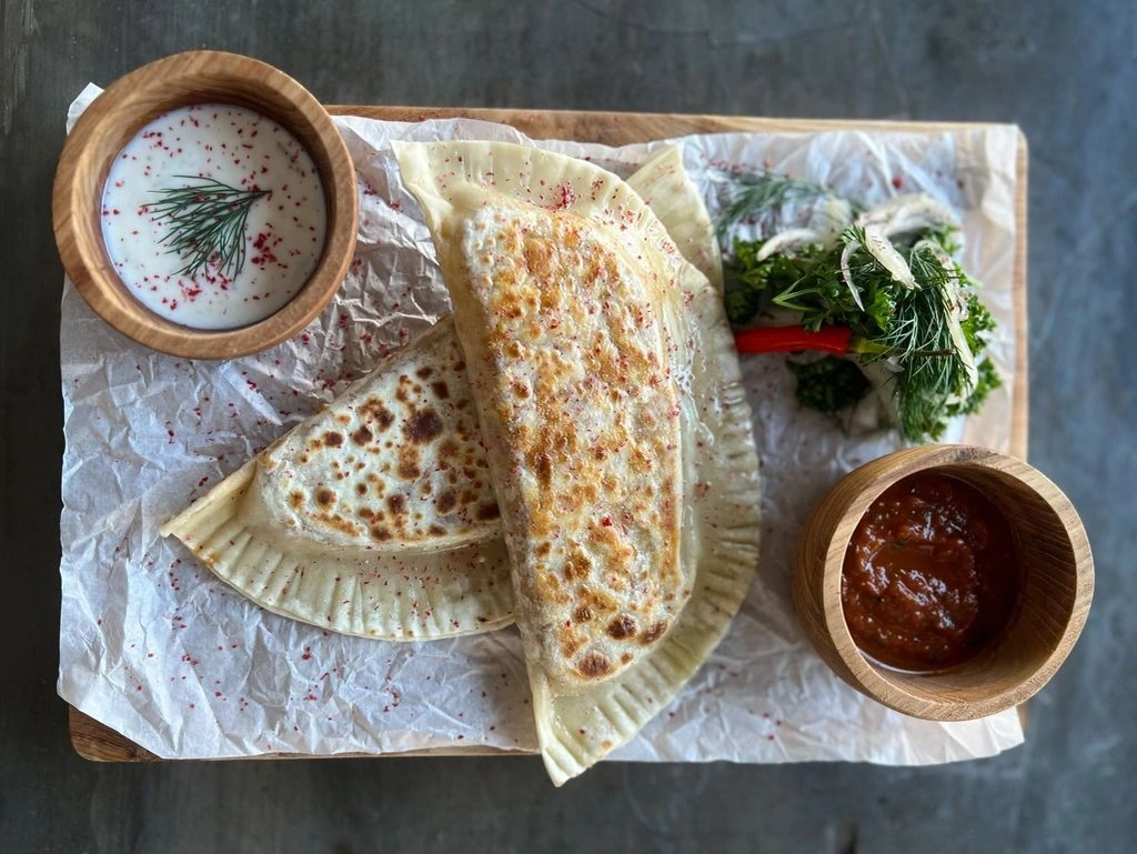 Beef & Cheese Yantiki